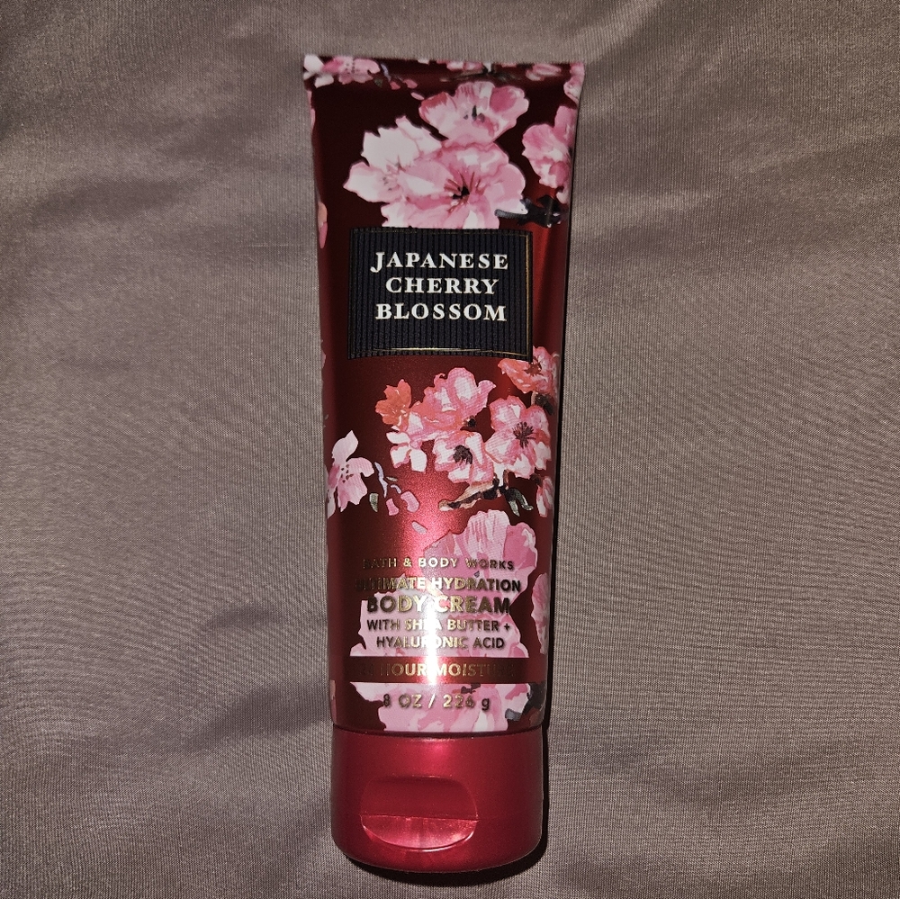 Bath & Body Works Japanese Cherry Blossom Body Cream
